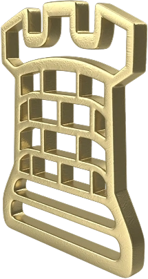 Op de afbeelding is een groot, driedimensionaal voorwerp van kunststof of metaal te zien, uitgevoerd als een architectonisch model van een toren of vesting met schietgaten en een gekanteelde muur aan de top.